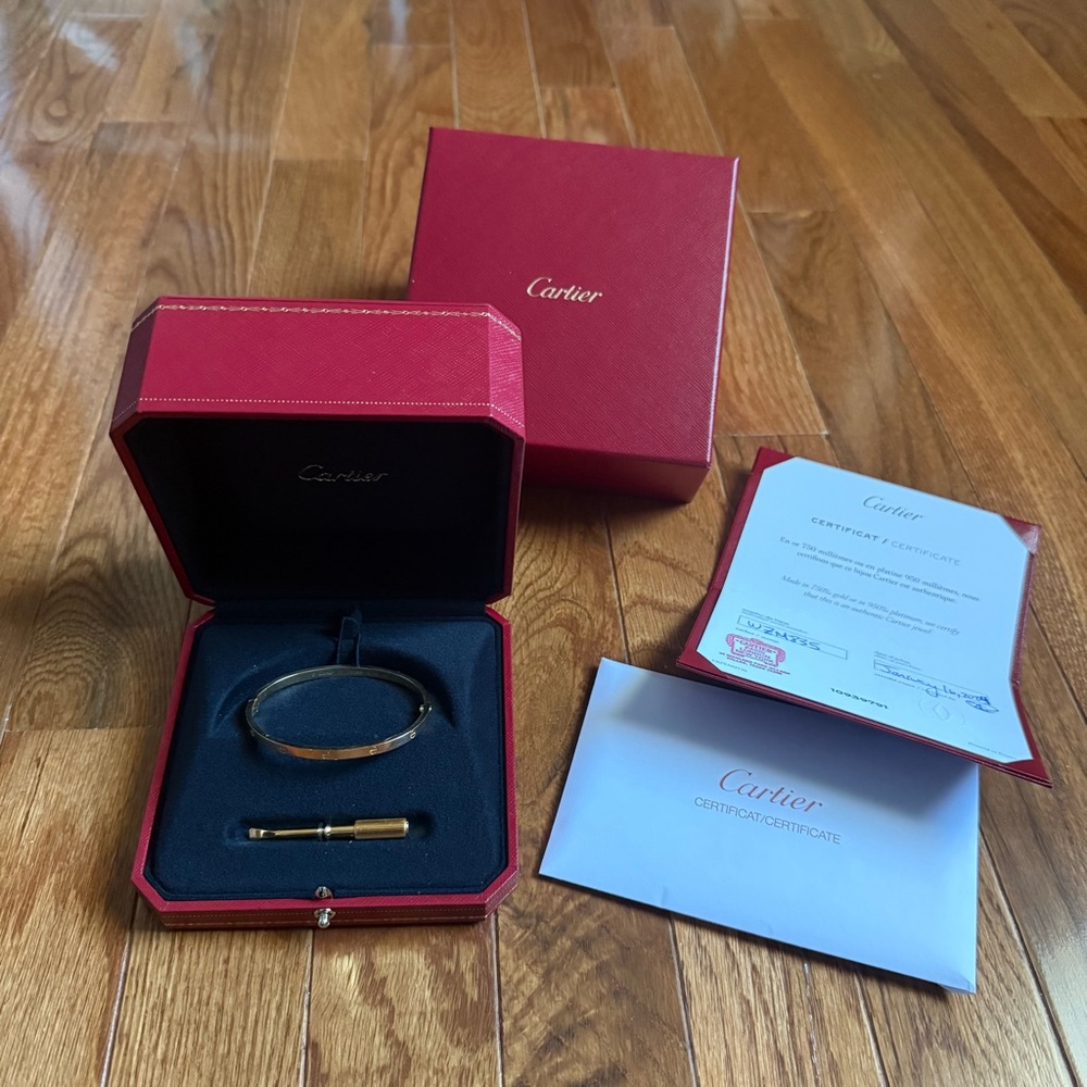Cartier gold LOVE bracelet small model size 17